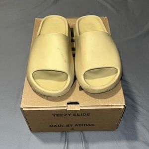 Yeezy Desert Sand Slides 10 US
